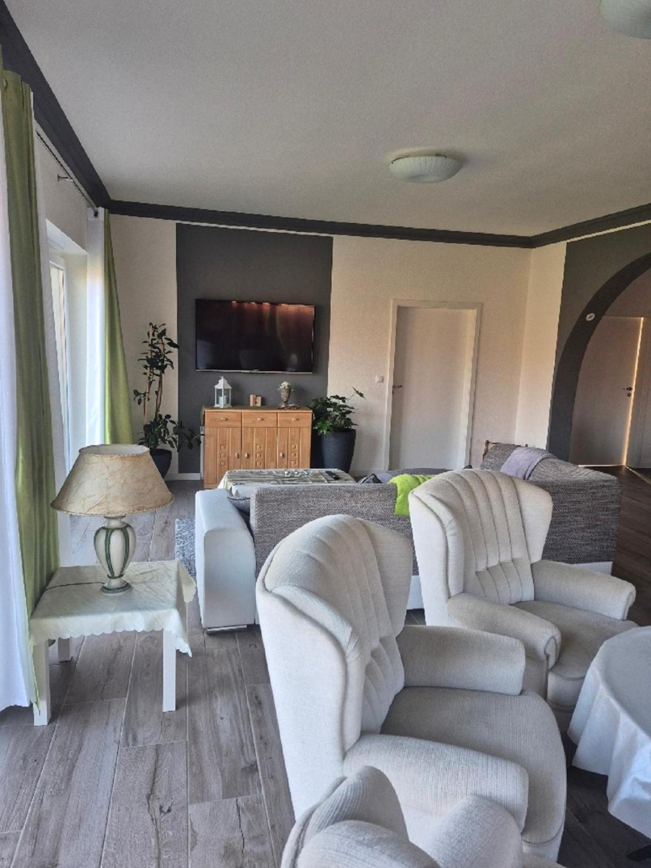 Ferienwohnung Uhlenbusch Paradise Фризойте Экстерьер фото